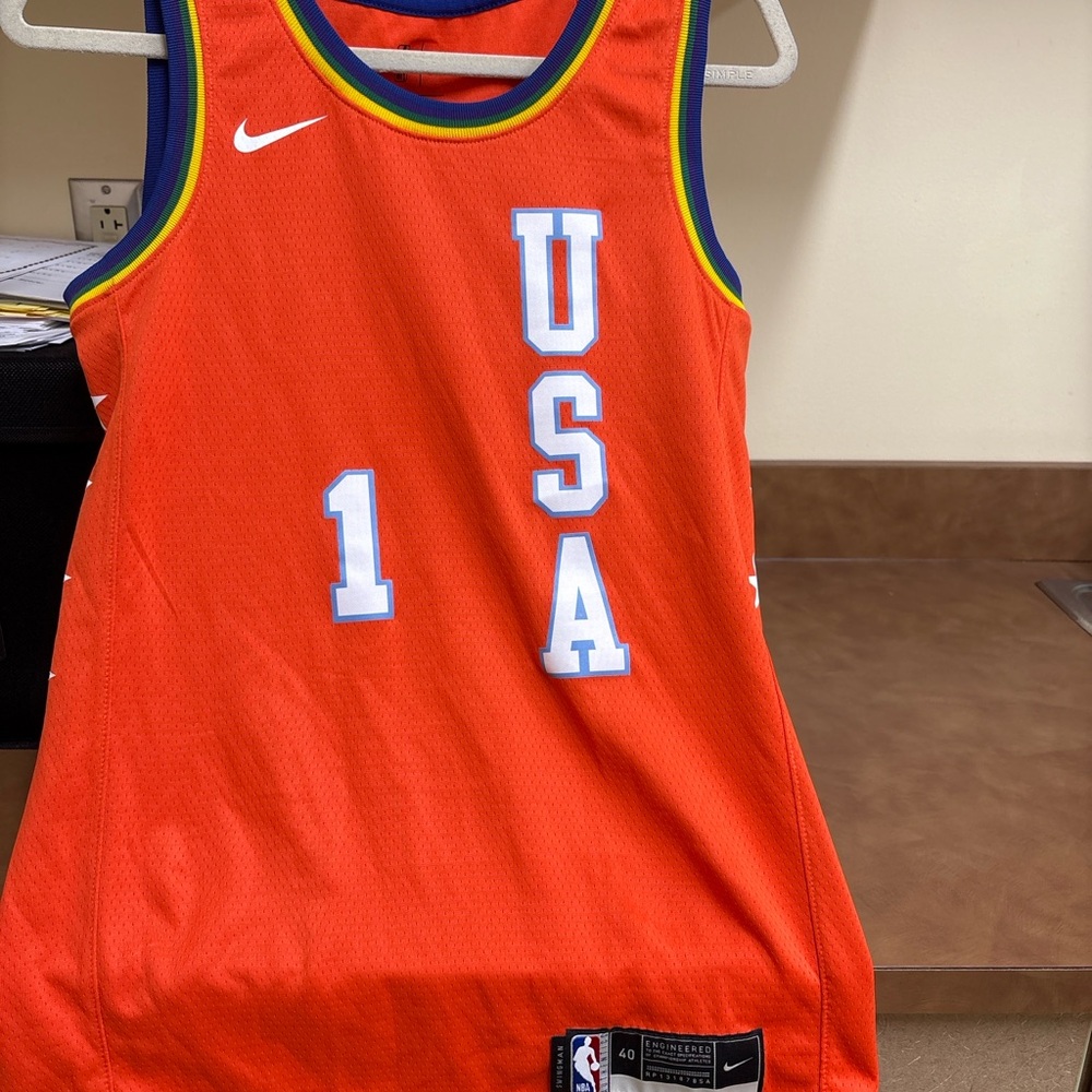 Authentic Nike NBA Swingman Jersey featuring‎ Zion Williamson #1 Size S 40